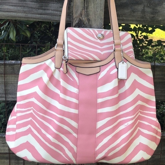 24022 Coach Pink White Zebra Devin Bag Wallet Set - Picture 1 of 8